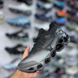 Mizuno Sorayama Preto