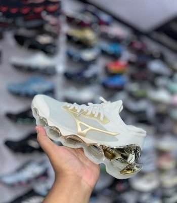 Mizuno-Sorayama-branco-e-dourado-n1.jpg