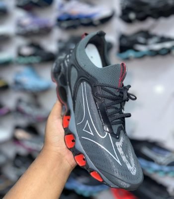 Mizuno-Wave-Prophecy-14-Cinza-e-vermelho-N10.jpg