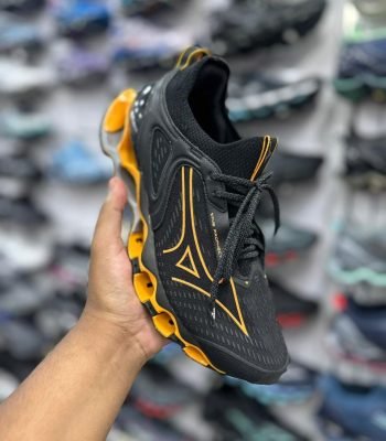 Mizuno-Wave-Prophecy-14-Preto-e-Amarelo-N15.jpg