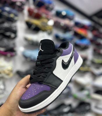 Tenis-Air-Jordan-1-Low-Preto-branco-e-roxo-N5.jpg