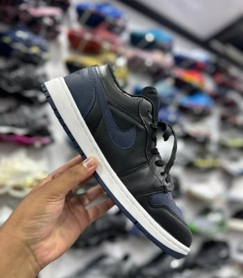 Tenis-Air-Jordan-1-Low-Preto-e-azul-marinho-N12-3.jpg