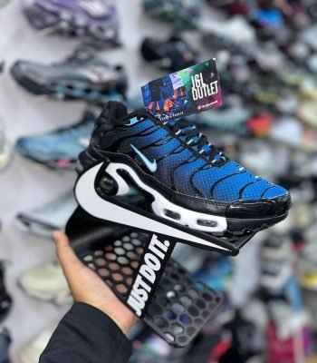 nike-air-max-plus-azul-e-preto-1-1.jpg