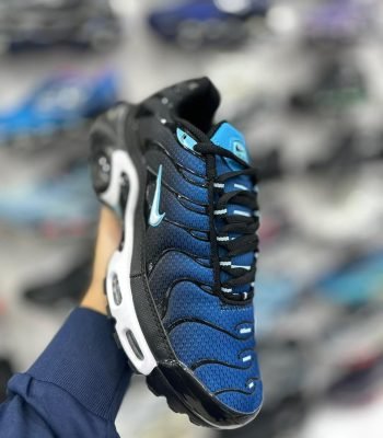 nike-air-max-plus-azul-e-preto-2.jpg